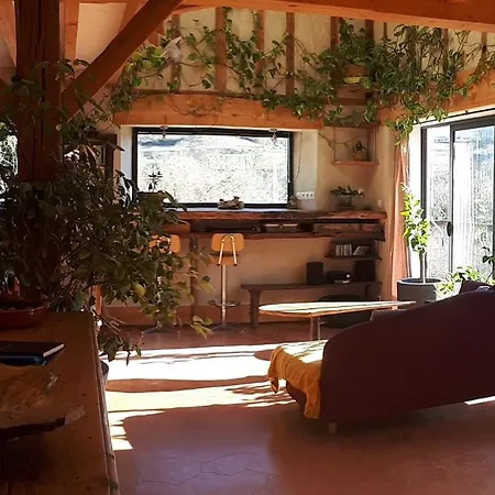 Maison Atypique Et Chaleureuse Dans La Nature 度假居