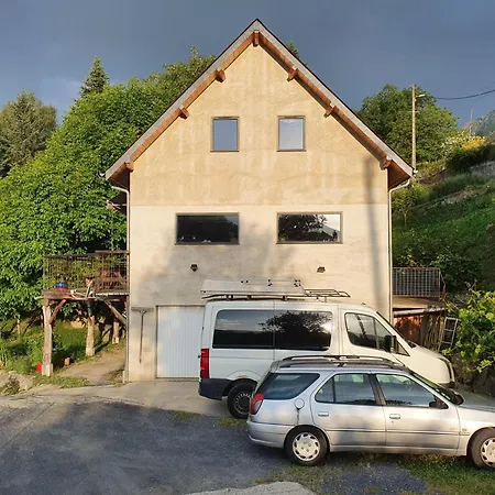 Maison Atypique Et Chaleureuse Dans La Nature 度假居 *