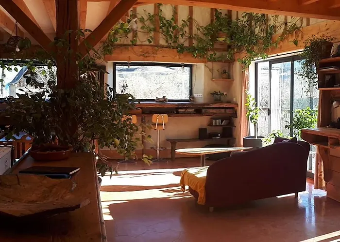 Maison Atypique Et Chaleureuse Dans La Nature بيت للعطل